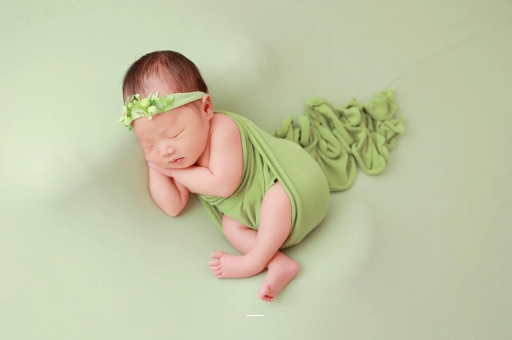 莱阳八个月宝宝老是使劲